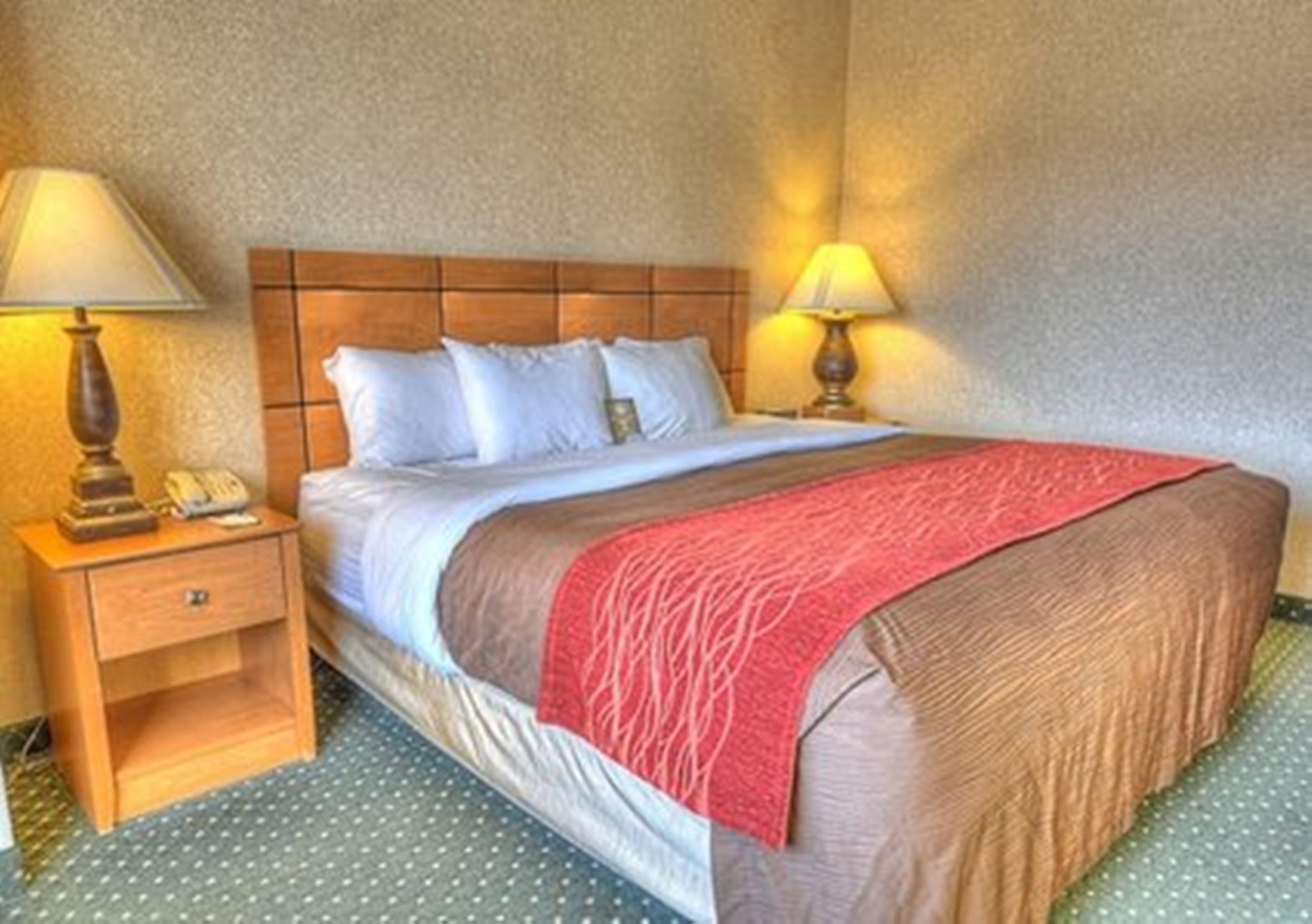 Comfort Inn Great Falls Central Exterior photo
